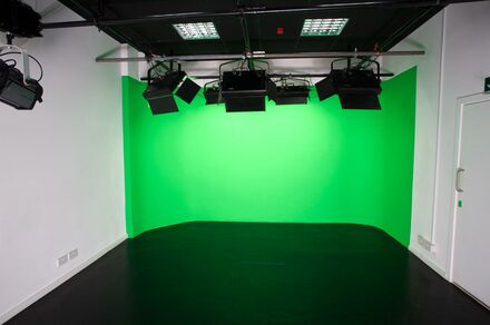 Film Studio 2