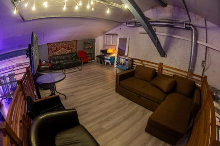 Просторный лофт в центре города