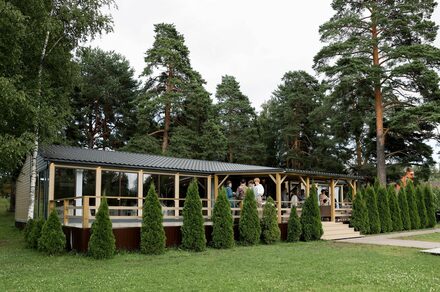 Банкетный зал в загородном клубе "Любовь"