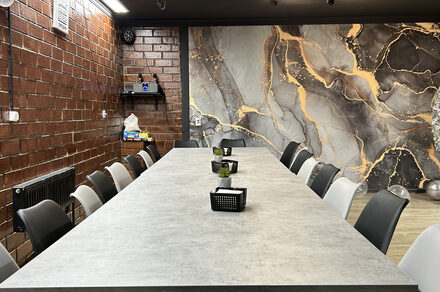 Брутальный лофт с крыльями, как в Дубае