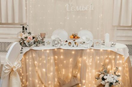 Корсаков. Банкетный зал в нежных тонах