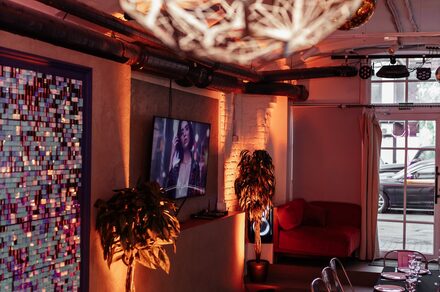 Дизайнерский зал с отдельным входом