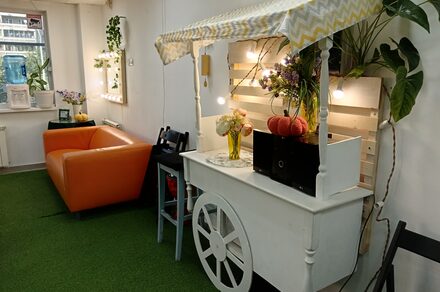 Уютный лофт-зал для мероприятий