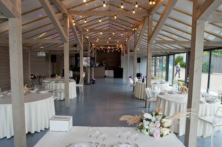 Банкетный зал в яхт-клубе "Родина"