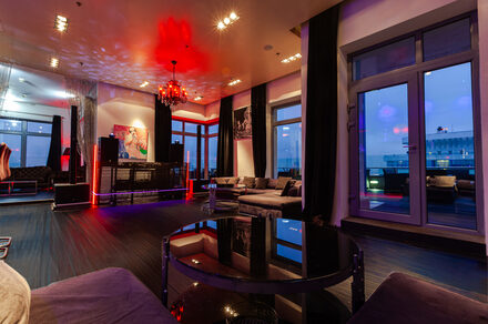 SINKLIT³⁸ Просторный пентхаус с террасой