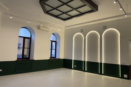 Стильная площадка Суворов холл