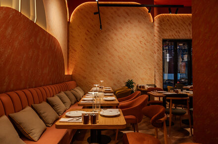 Alare банкетный зал с теплой атмосферой