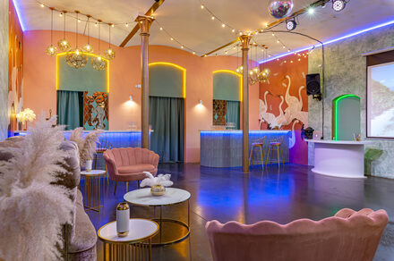 Лофт Мемфис. Зал в итальянском стиле