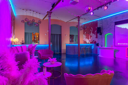 Лофт Мемфис. Зал в итальянском стиле