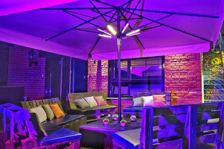 Лофт Комод. Уютный лофт со сценой, караоке и барбекю