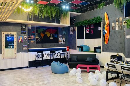 Уютный лофт в строгих тонах