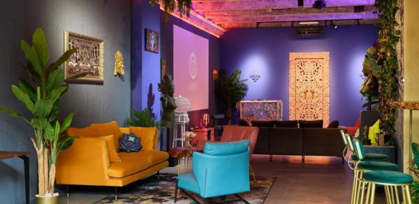 AJNA лофт-бутик на набережной КК “Брусницын”