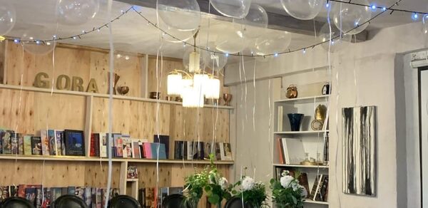 Гора. Отдельно стоящий дом с зоной для пикника