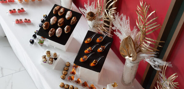 Стильный двухуровневый лофт с панорамным видом