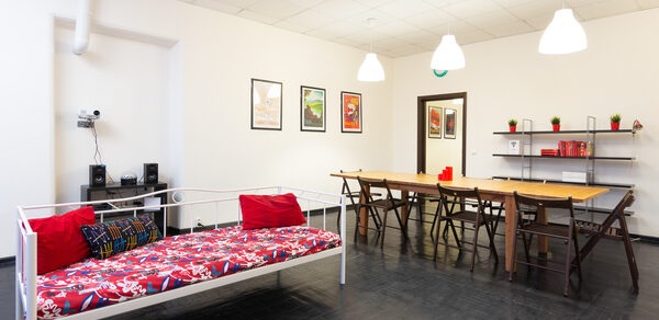 Большая квартира с видом на Невский