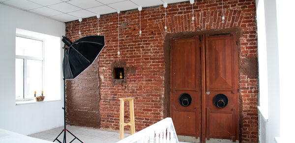 Небольшая трехэтажная площадка