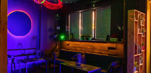Loft Com.nata (Лофт Ком.ната). Лофт-бар