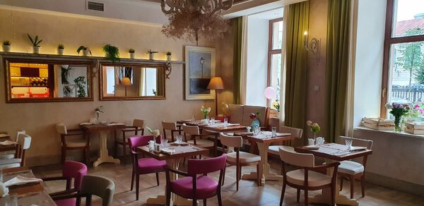 Romeo's Restaurant (Ромео'с Ресторан). Банкетный лофт