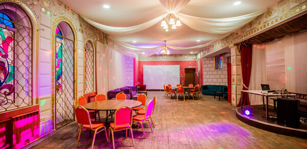 Стильный лофт для банкетов и вечеринок