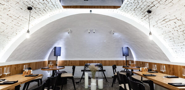 Белый лофт в центре Москвы