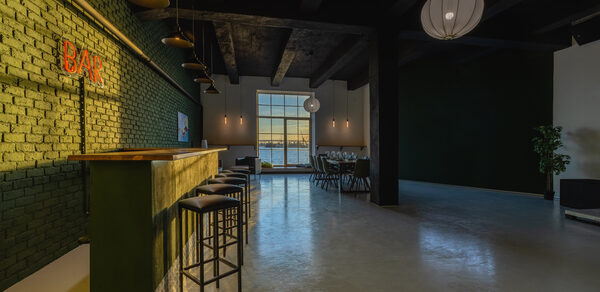 Море Лофт у Финского залива