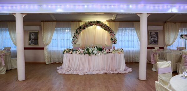 Усадебный дом для свадеб и банкетов