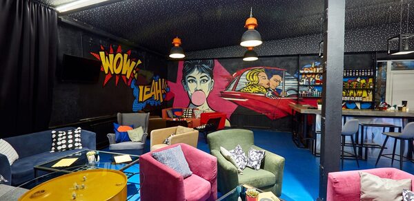 Стилизованная лофт-площадка