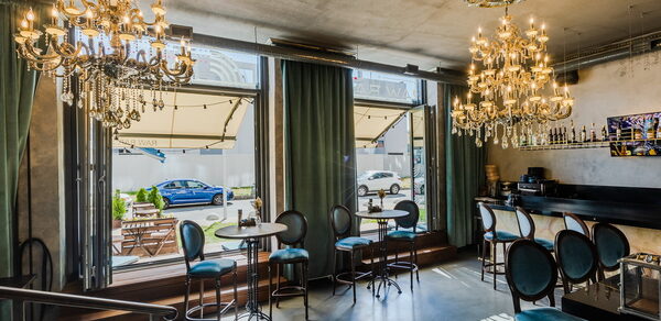 RAW BAR. Просторный лофт