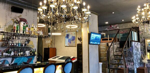 RAW BAR (РО Бар). Просторный лофт