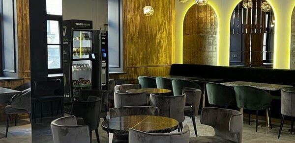 Acqualina Apartments Просторный зал при отеле 