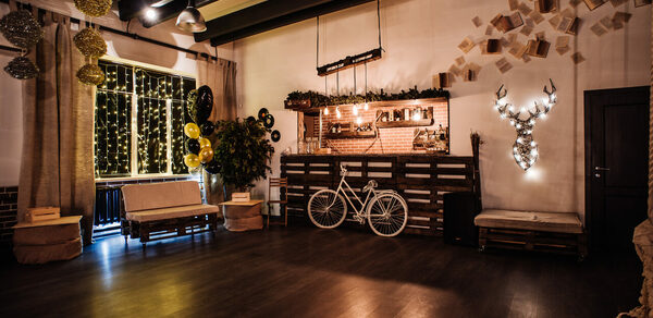 Rii Lee Loft. Стилизованный лофт с качелями