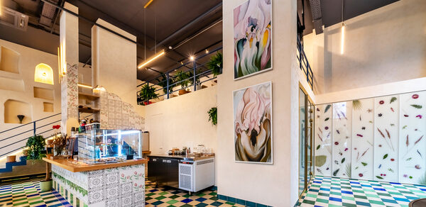 Атмосферное пространство с цветами