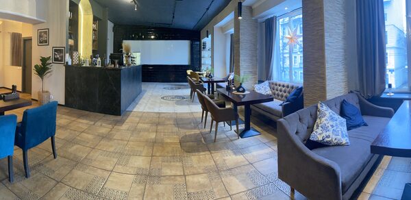 Сахара Кюзини Просторный зал под закрытие