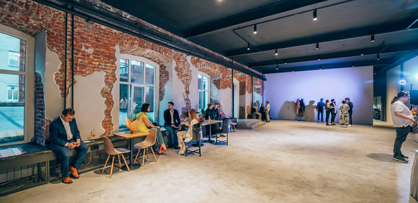 Просторный лофт с отдельным входом для детских мероприятий