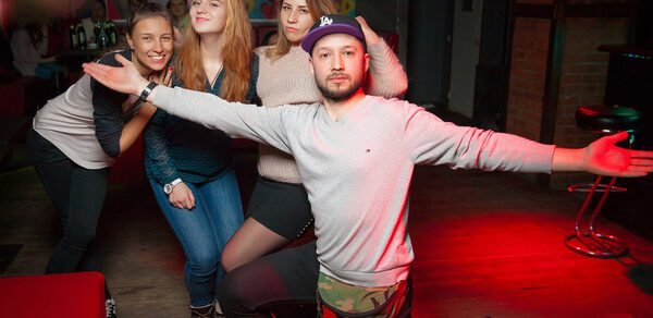  Andy Bar. Лофт-караоке для вечеринок 