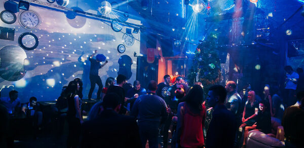 Пространство «Freedom» Атмосферный лофт-бар в центре СПб