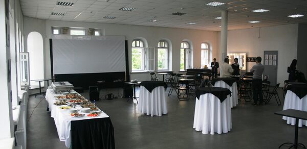 Лофт Фарфор. Торжественный лофт с роялем