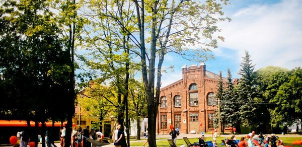 Петровский Арсенал Открытая арт-площадка в Сестрорецке