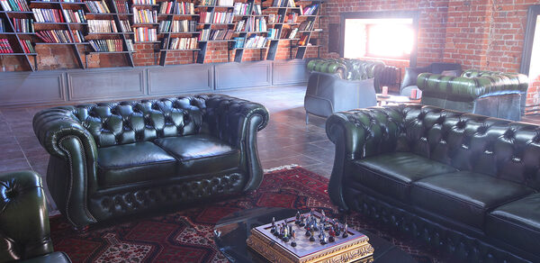 Deworkacy Красный Октябрь Лофт-библиотека с камином 