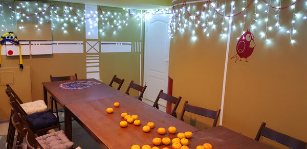 Лаунж-зона для дней рождений, встреч с друзьями и праздников