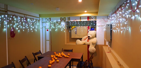 Лаунж-зона для дней рождений, встреч с друзьями и праздников