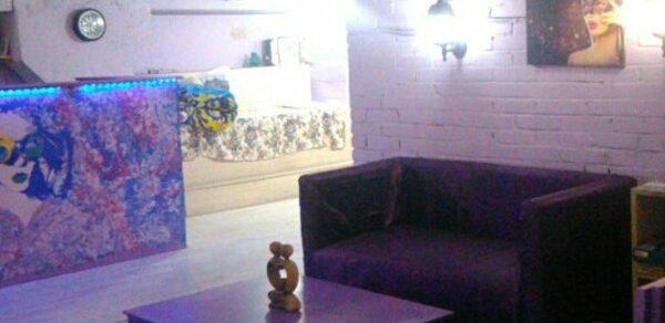 Лофт с 6-ти метровой барной стойкой