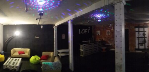 Brick House WHITE Лофт с качелями 