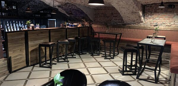 Кирпичный лофт-бар