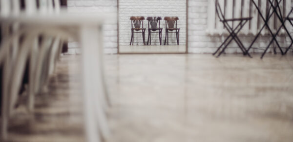 Мастерская на Кулишках с фактурными стенами 