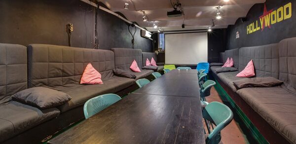 CheckPoint Небольшой кино-лофт