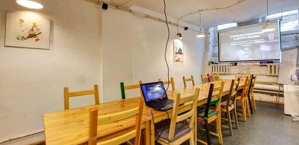 CheckPoint Светлый зал в анти-кафе 