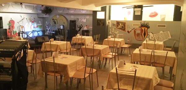 Малый зал со сценой на Цветном