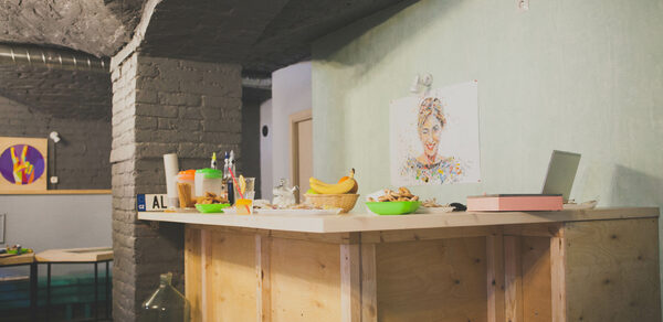 Арт Пространство Cubicle Loun