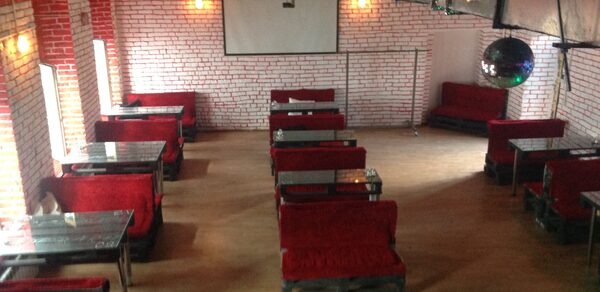 Лофт с баром в центре